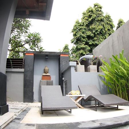 Villa D'Suite เซมินยัค ภายนอก รูปภาพ